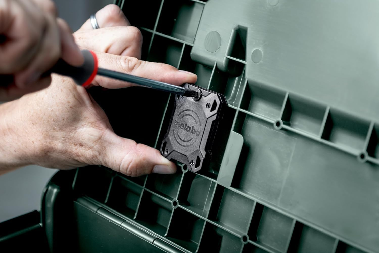 metabo-werkzeugfinder-tracker-ios-kompatibel-apple-wo-ist-app-wasserdicht-ip67-l image 7