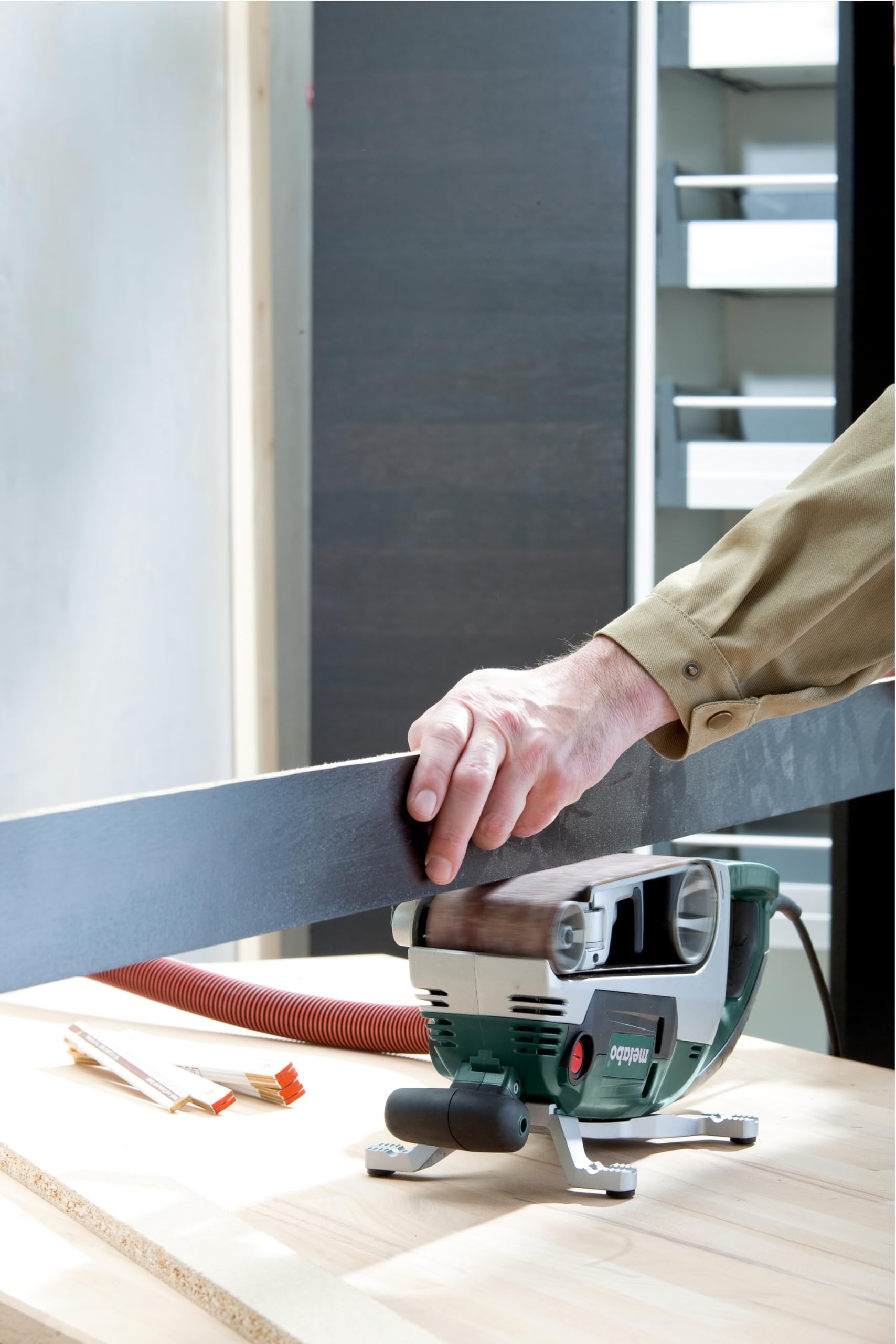 metabo-bae-75-bandschleifer-1010-w-schleifmaschine-f-r-holz-metall-vtc-elektroni image 3