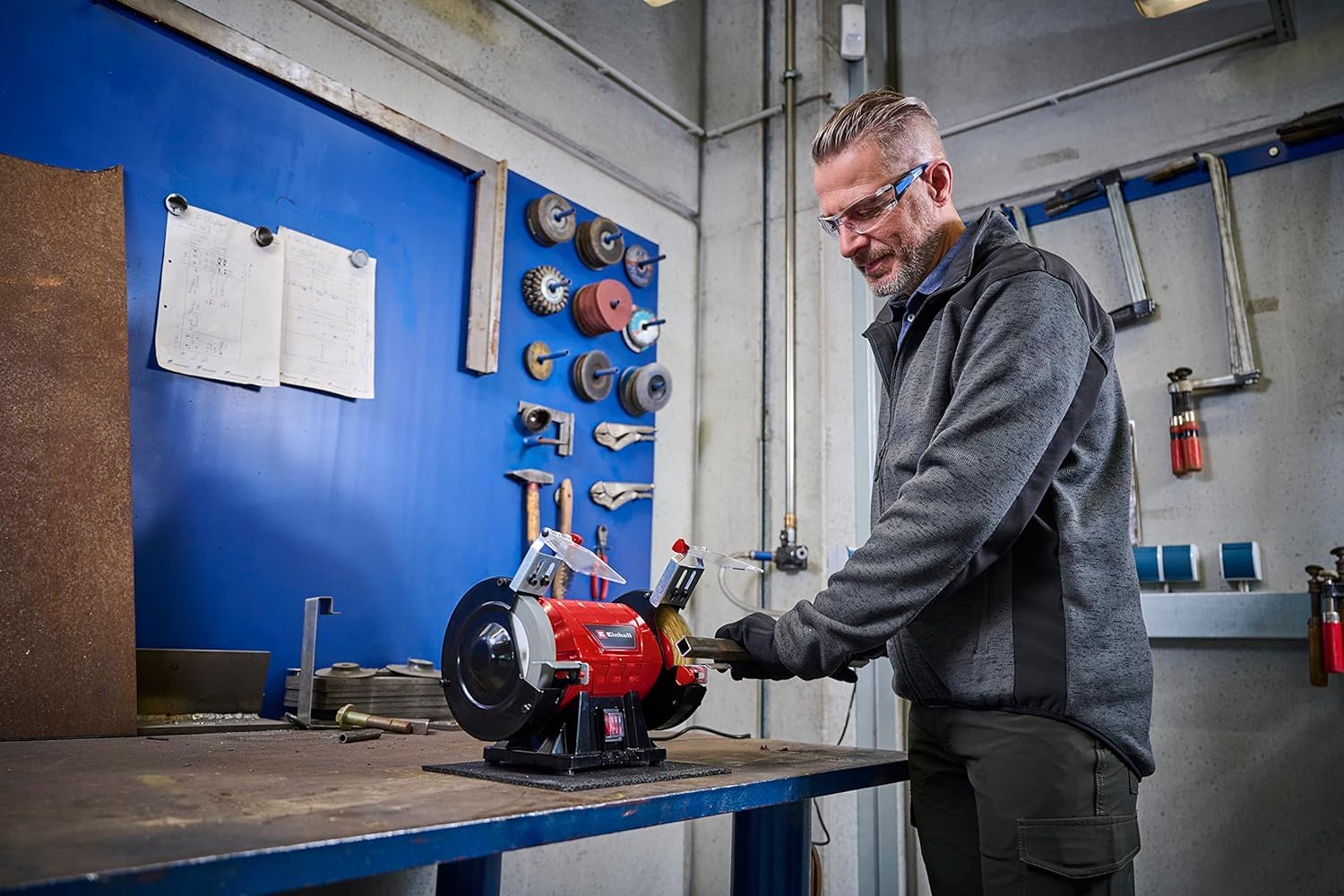 einhell-doppelschleifer-tc-bg-150-b-mit-350-w-150-mm-schleifscheibe-b-rstenschei image 3