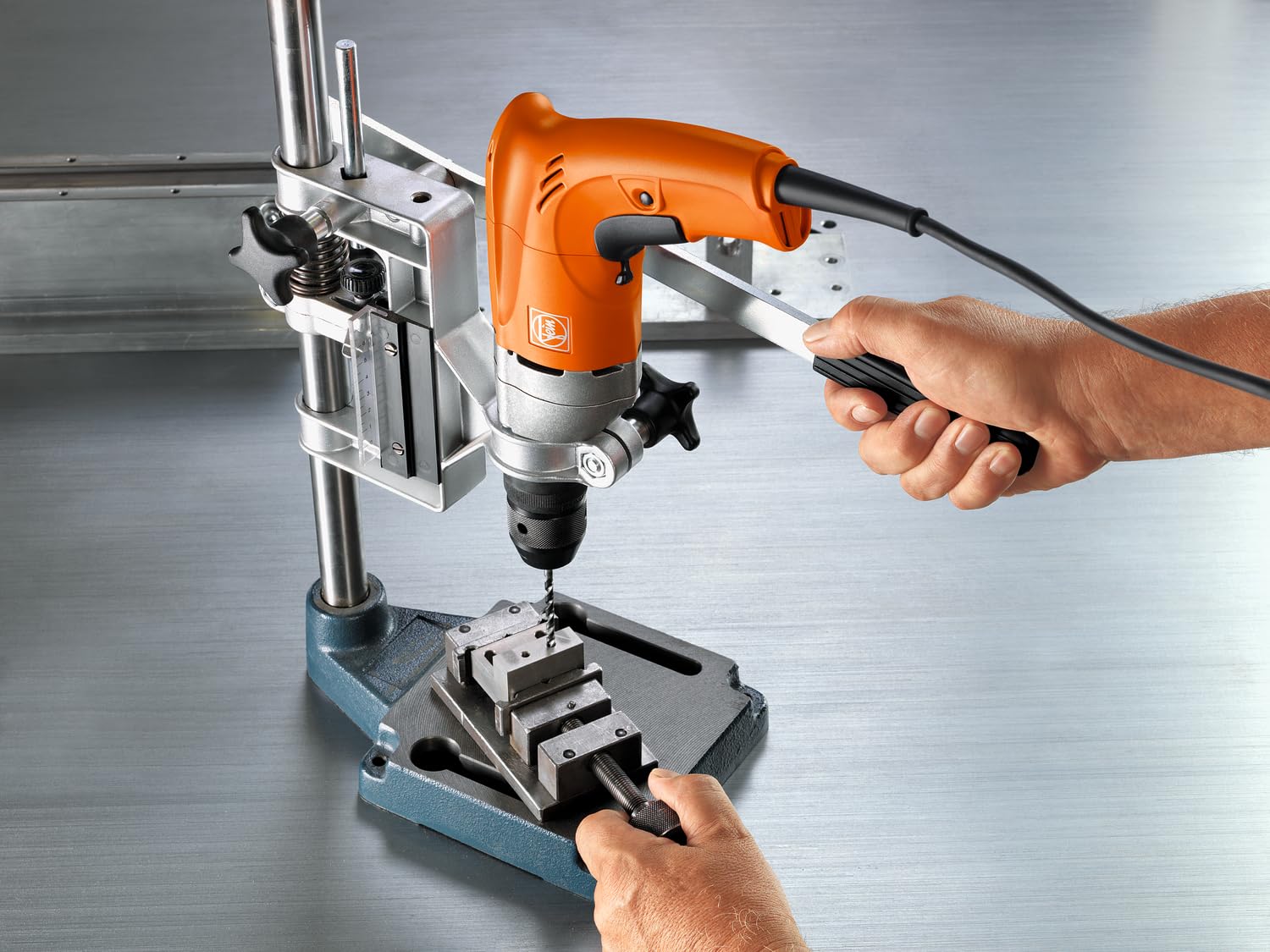 fein-bop-10-bohrmaschine-500-w-kompaktbohrmaschine-24-nm-gewindebohren-m6-720553 image 6