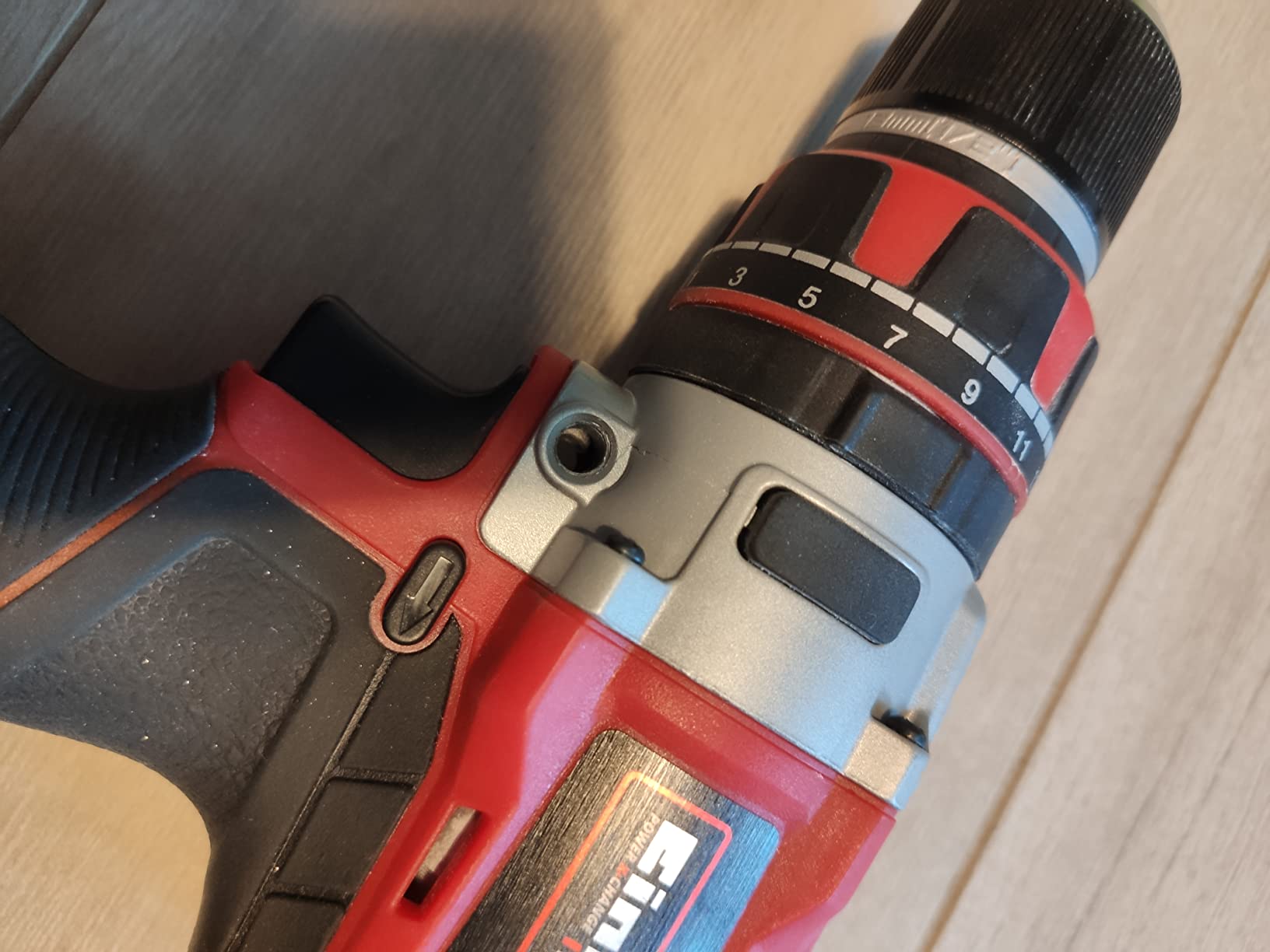 Gut, aber ergonomisch verbesserungswürdig