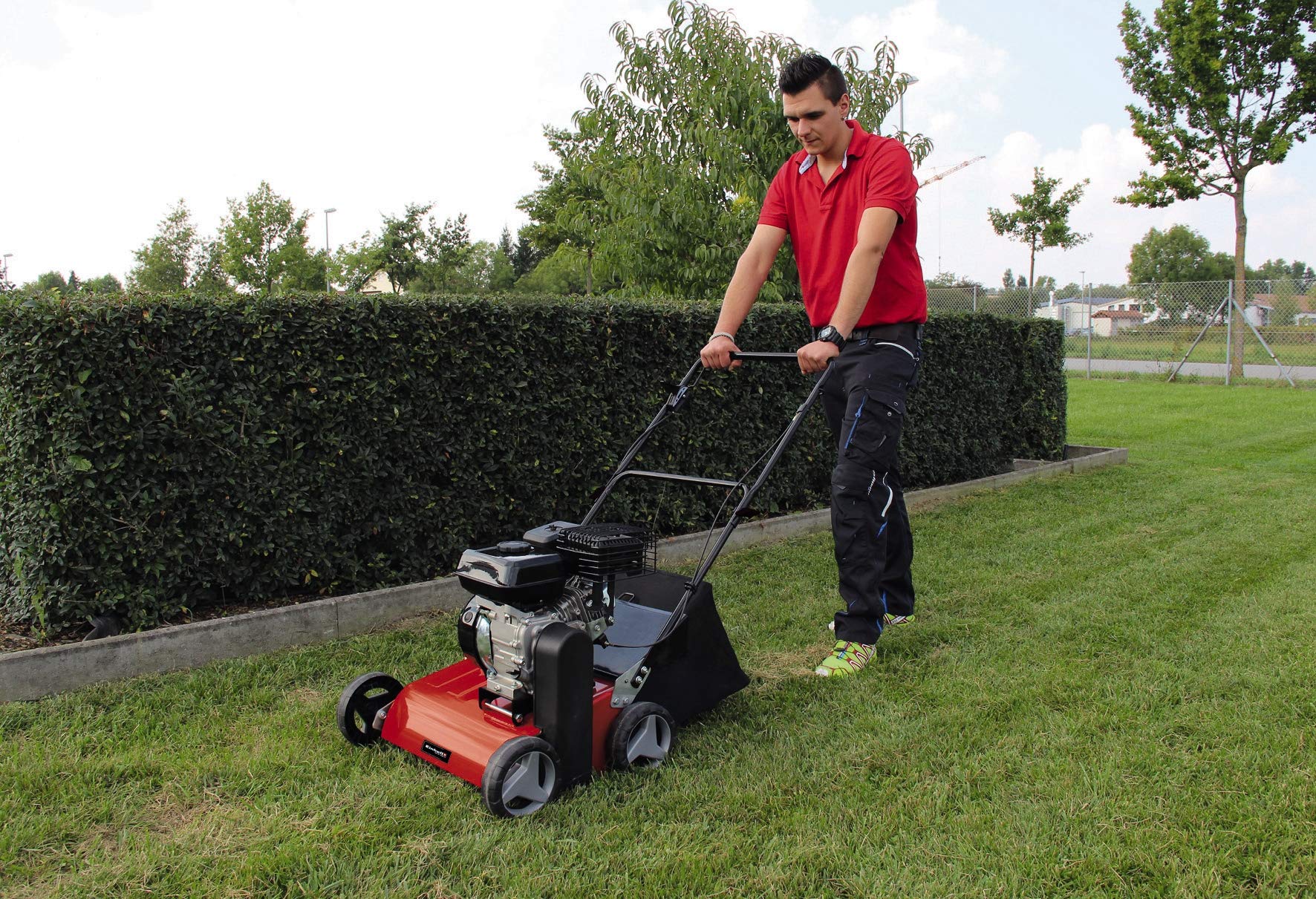 einhell-benzin-vertikutierer-gc-sc-4240-p-4-2-kw-4-takt-vertikutierer-mit-18-sta image 2